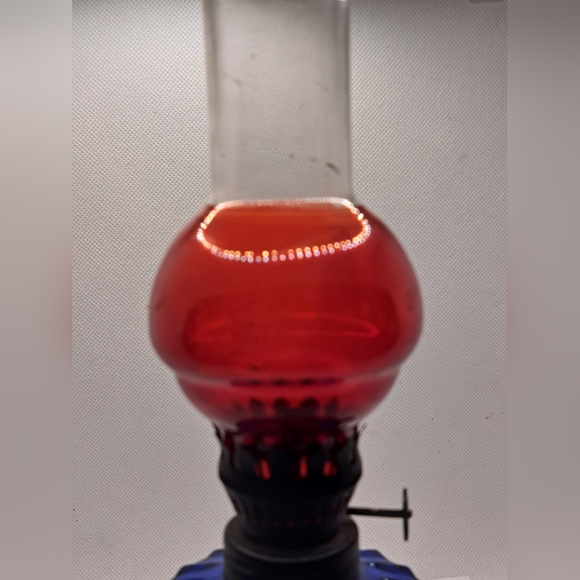 Vintage Cobalt Blue and Ruby Red Oil Lamp. - Picture 3 of 6